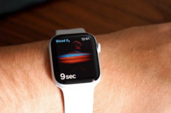 报告：供应商正为苹果Apple Watch Series 8开发血糖监测组件